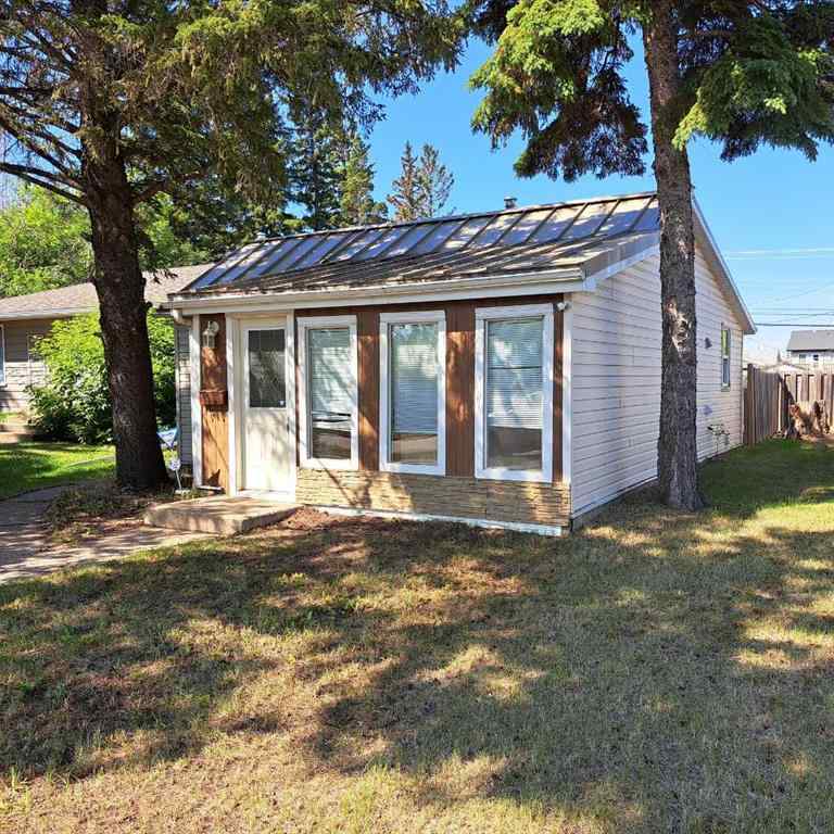 MLS® A2256719 - 5308 49th Avenue  in North Lloydminster Lloydminster, Residential