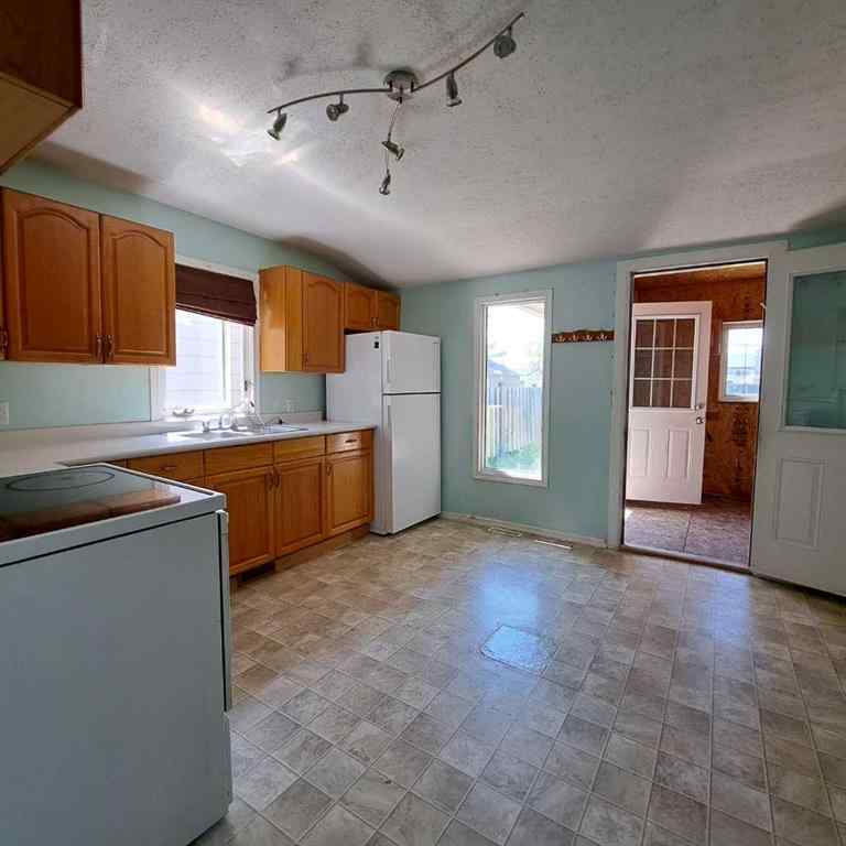 MLS® A2256719 - 5308 49th Avenue  in North Lloydminster Lloydminster, Residential