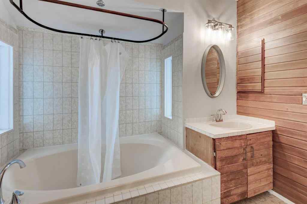 MLS® A2256723 - 2119 17A Street SW in Bankview Calgary, Residential