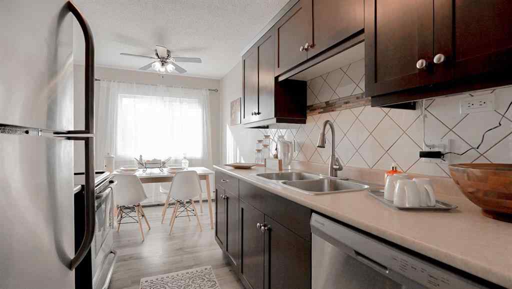 MLS® A2256732 - Unit #201 2987 Dunmore Road SE in Crestwood-Norwood Medicine Hat, Residential
