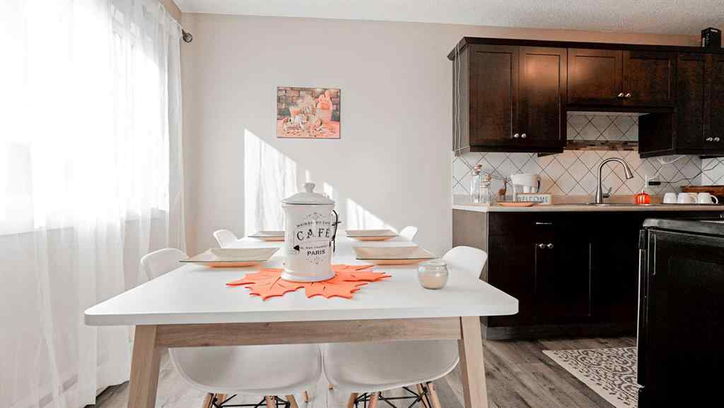 MLS® A2256732 - Unit #201 2987 Dunmore Road SE in Crestwood-Norwood Medicine Hat, Residential