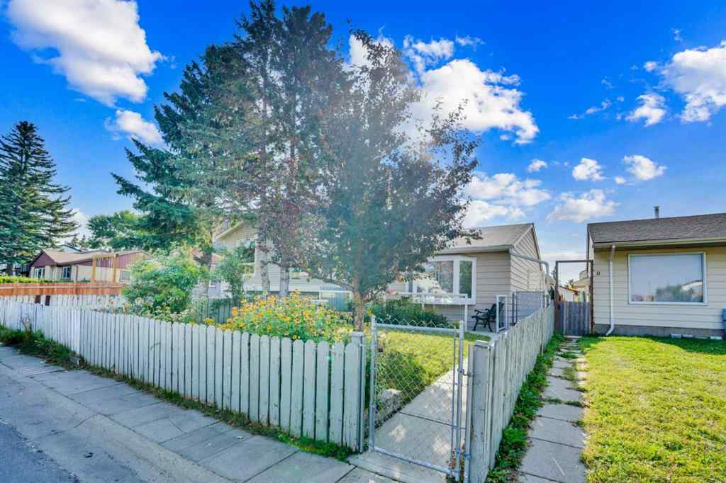 MLS® A2256736 - 13 Falworth Way NE in Falconridge Calgary, Residential