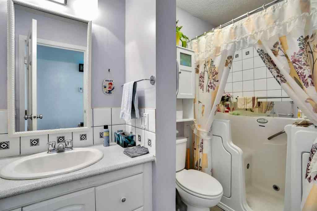 MLS® A2256736 - 13 Falworth Way NE in Falconridge Calgary, Residential