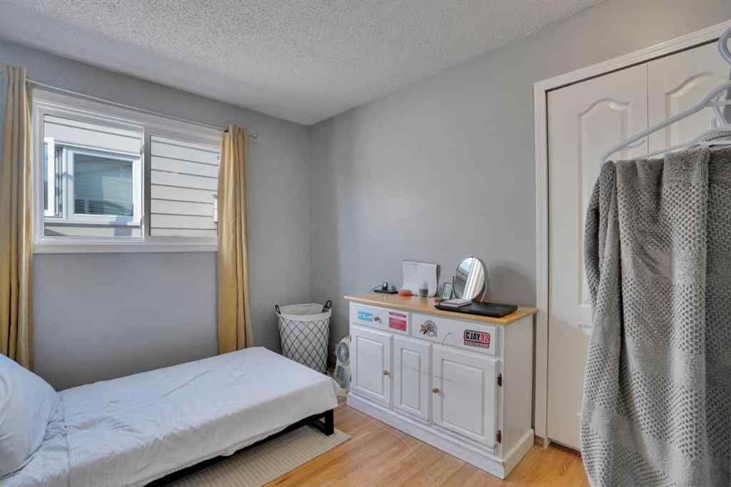 MLS® A2256736 - 13 Falworth Way NE in Falconridge Calgary, Residential