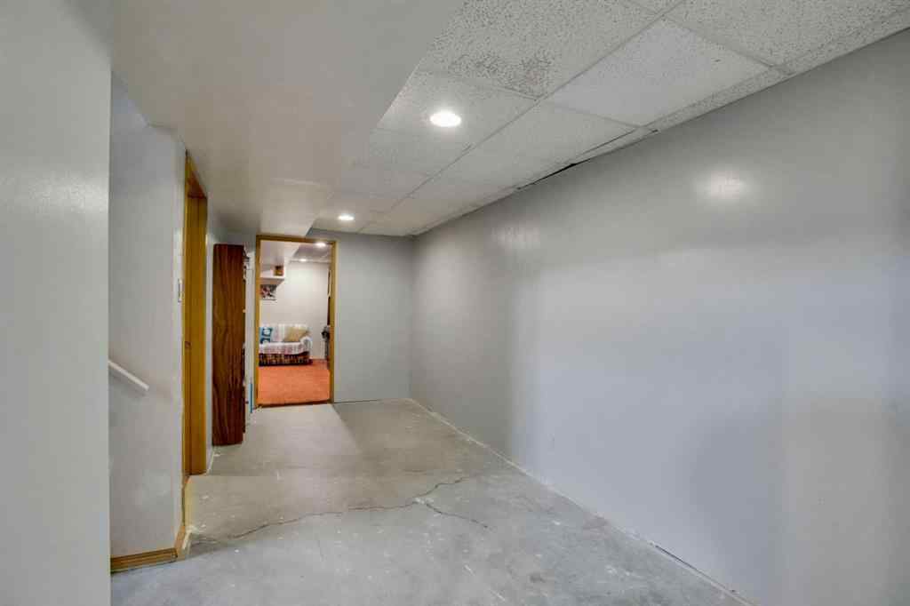 MLS® A2256736 - 13 Falworth Way NE in Falconridge Calgary, Residential