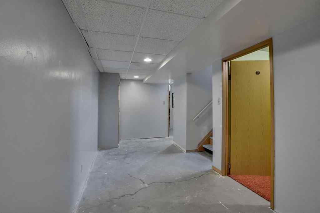 MLS® A2256736 - 13 Falworth Way NE in Falconridge Calgary, Residential