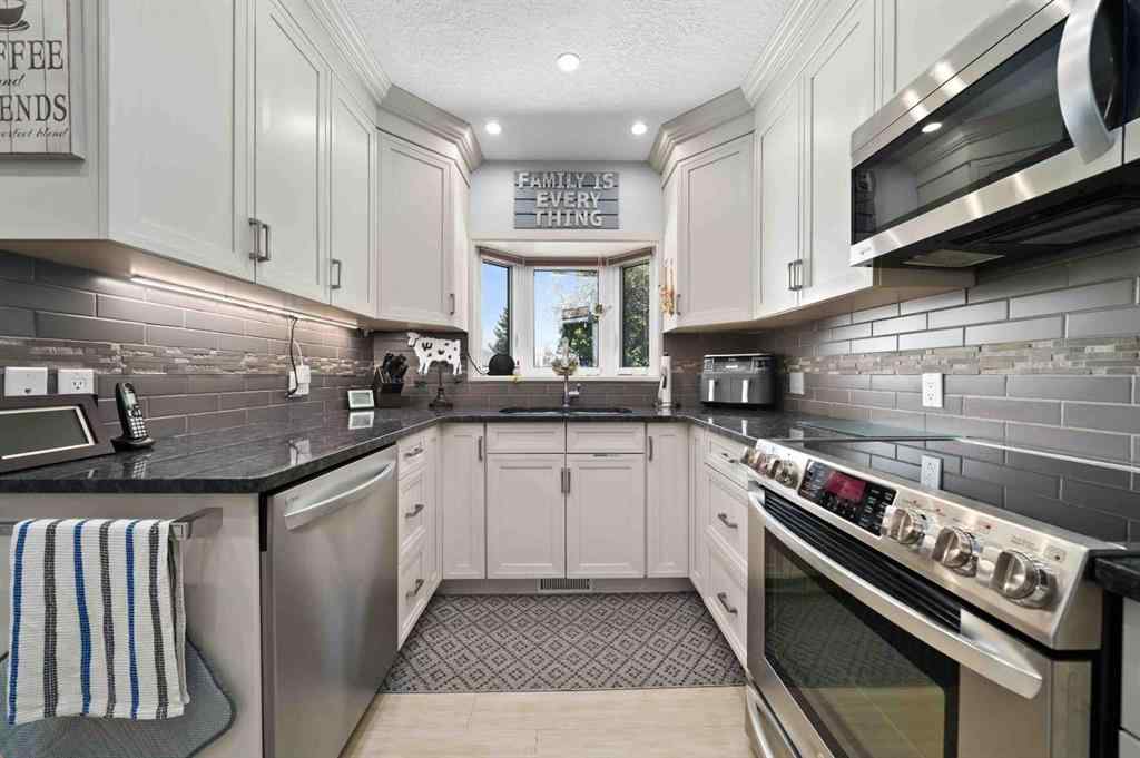 MLS® A2256737 - 574 4 Street SW in SW Hill Medicine Hat, Residential