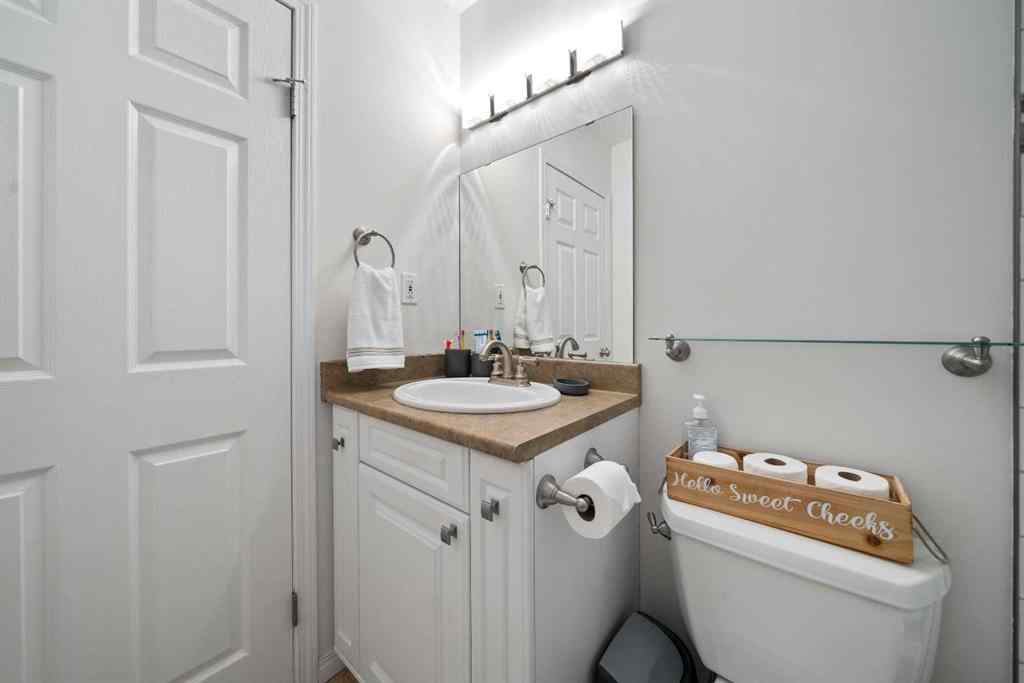 MLS® A2256737 - 574 4 Street SW in SW Hill Medicine Hat, Residential