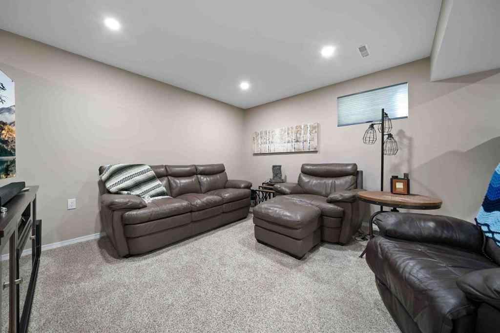 MLS® A2256737 - 574 4 Street SW in SW Hill Medicine Hat, Residential