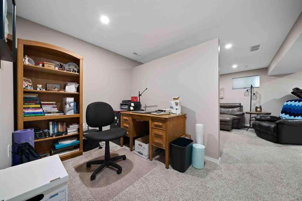 MLS® A2256737 - 574 4 Street SW in SW Hill Medicine Hat, Residential