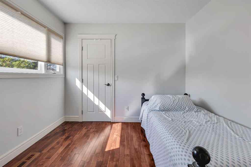 MLS® A2256743 - 136 castleglen Way NE in Castleridge Calgary, Residential
