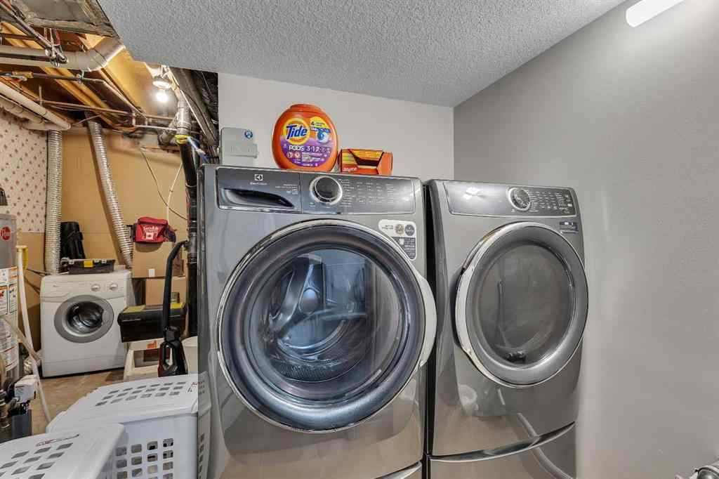 MLS® A2256743 - 136 castleglen Way NE in Castleridge Calgary, Residential