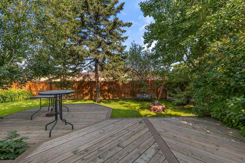 MLS® A2256743 - 136 castleglen Way NE in Castleridge Calgary, Residential