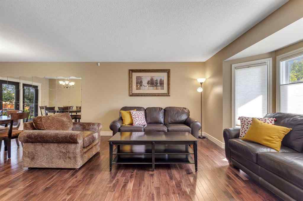 MLS® A2256743 - 136 castleglen Way NE in Castleridge Calgary, Residential