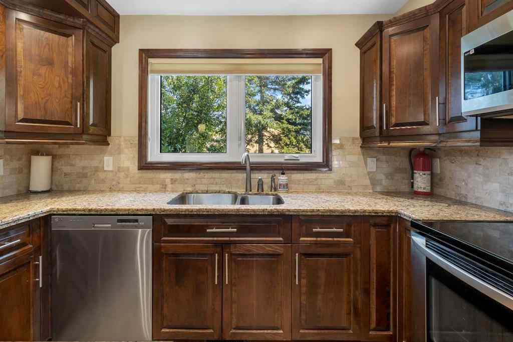 MLS® A2256743 - 136 castleglen Way NE in Castleridge Calgary, Residential