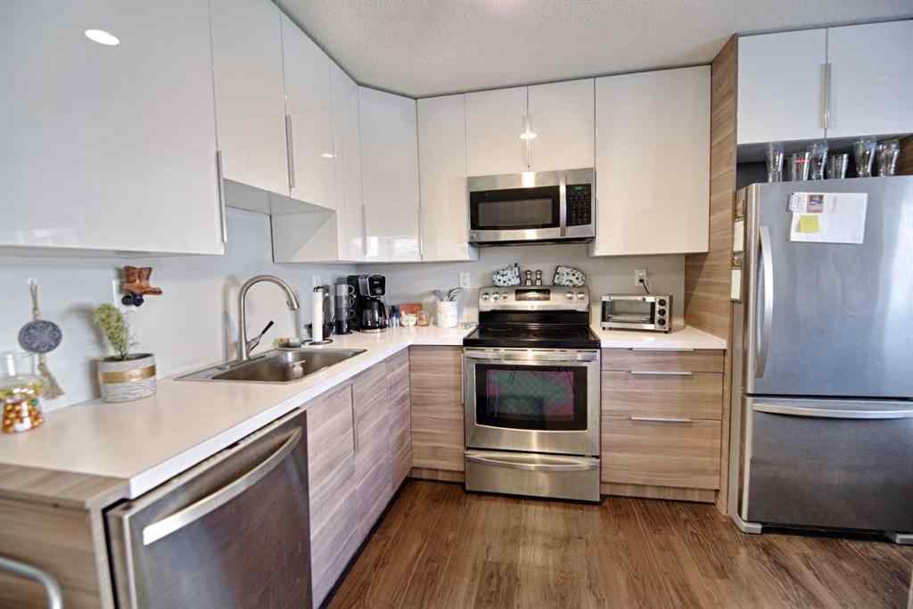 MLS® A2256744 - 212 Tartan Circle W in West Highlands Lethbridge, Residential