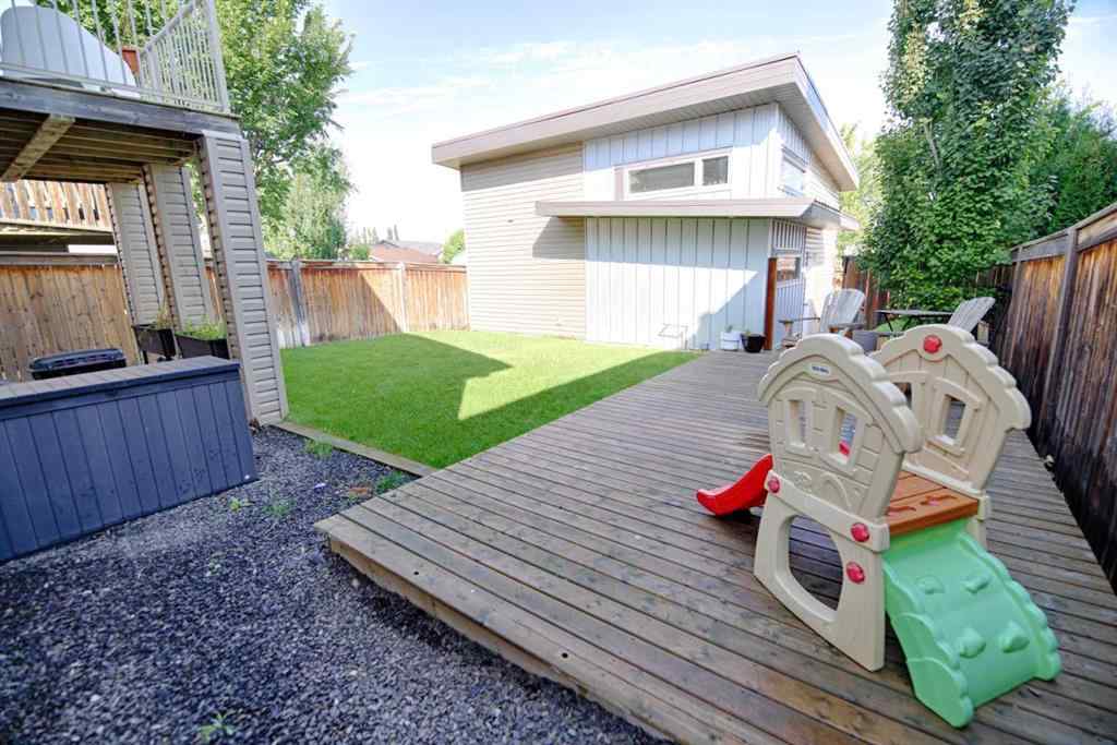 MLS® A2256744 - 212 Tartan Circle W in West Highlands Lethbridge, Residential