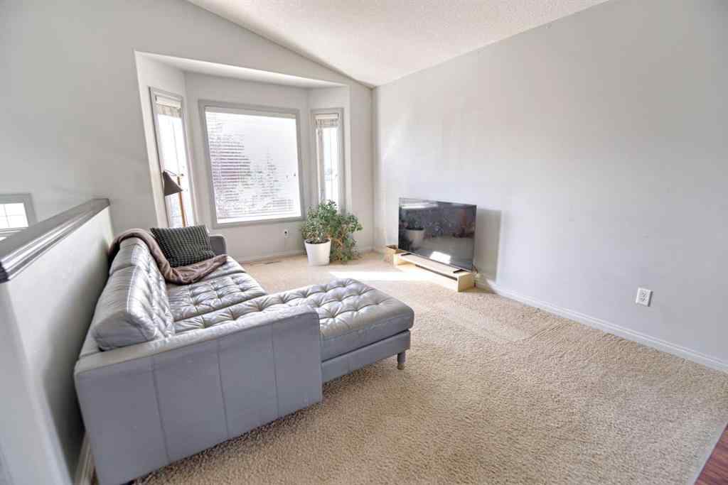 MLS® A2256744 - 212 Tartan Circle W in West Highlands Lethbridge, Residential