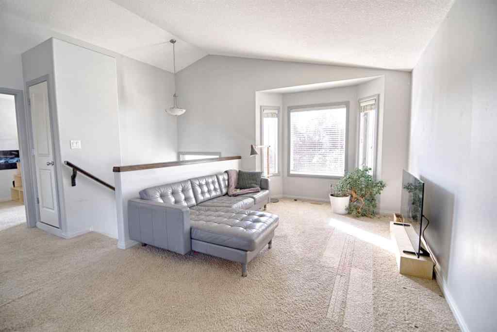 MLS® A2256744 - 212 Tartan Circle W in West Highlands Lethbridge, Residential