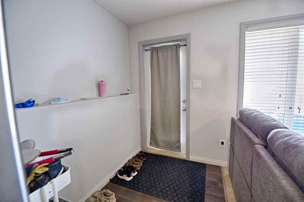 MLS® A2256744 - 212 Tartan Circle W in West Highlands Lethbridge, Residential