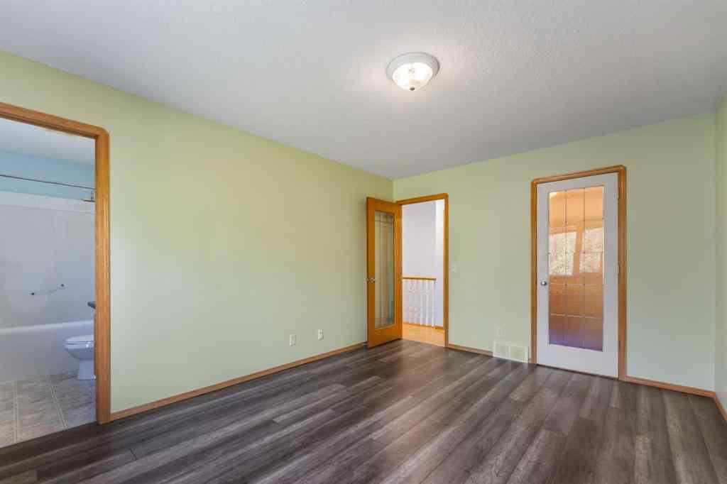 MLS® A2256746 - 150 Parklane Drive  in Aspen Creek Strathmore, Residential