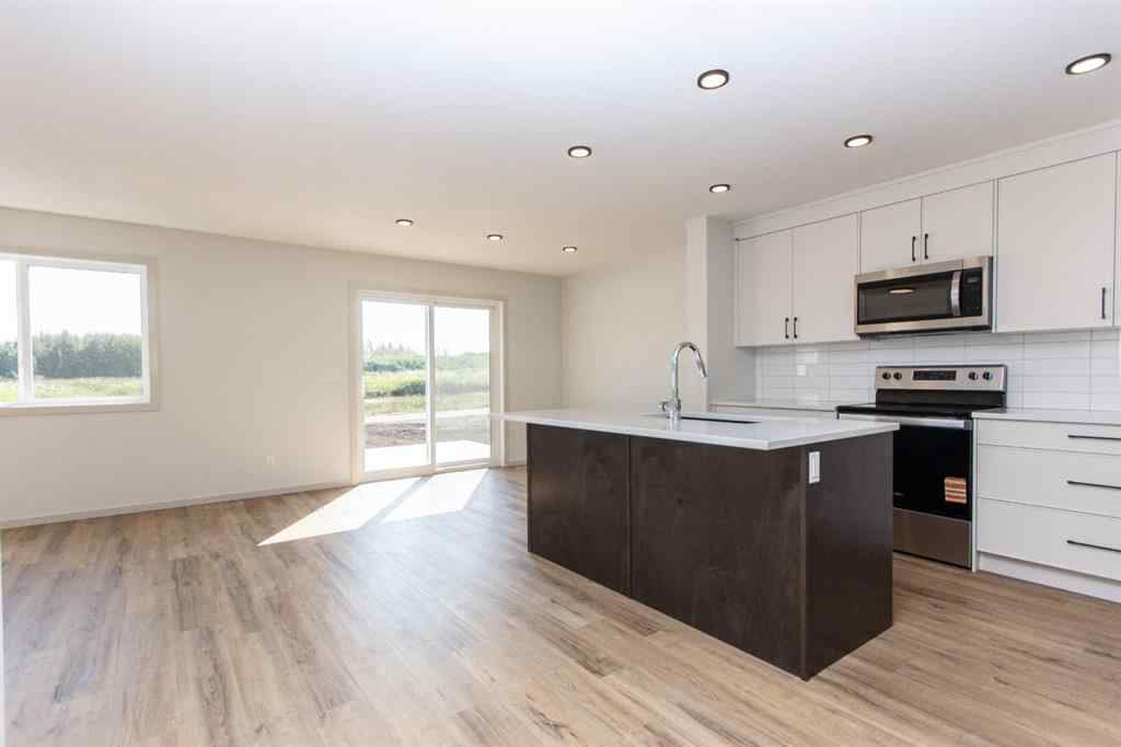 MLS® A2256748 - 4429 53 Street  in Creekside Rocky Mountain House, Residential