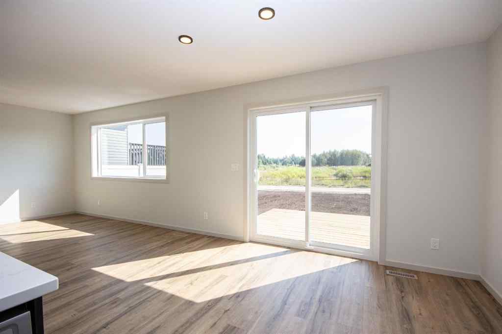 MLS® A2256748 - 4429 53 Street  in Creekside Rocky Mountain House, Residential