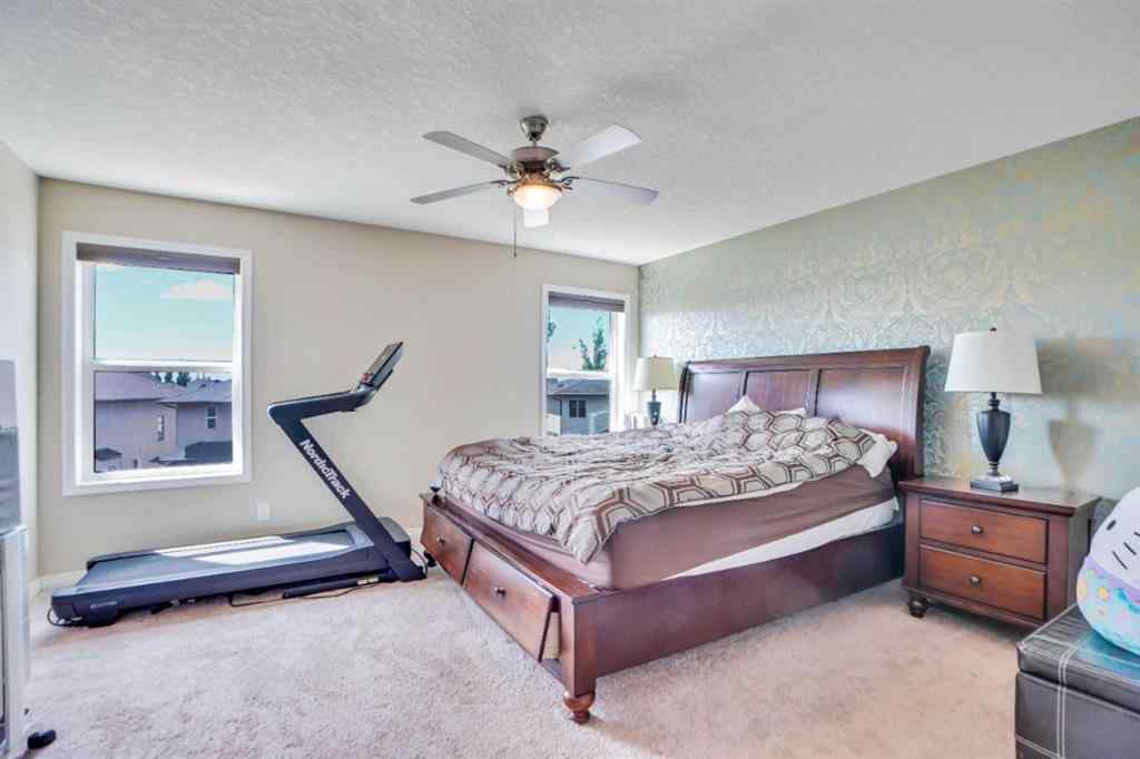 MLS® A2256749 - 19 Hillcrest Link SW in Hillcrest Airdrie, Residential