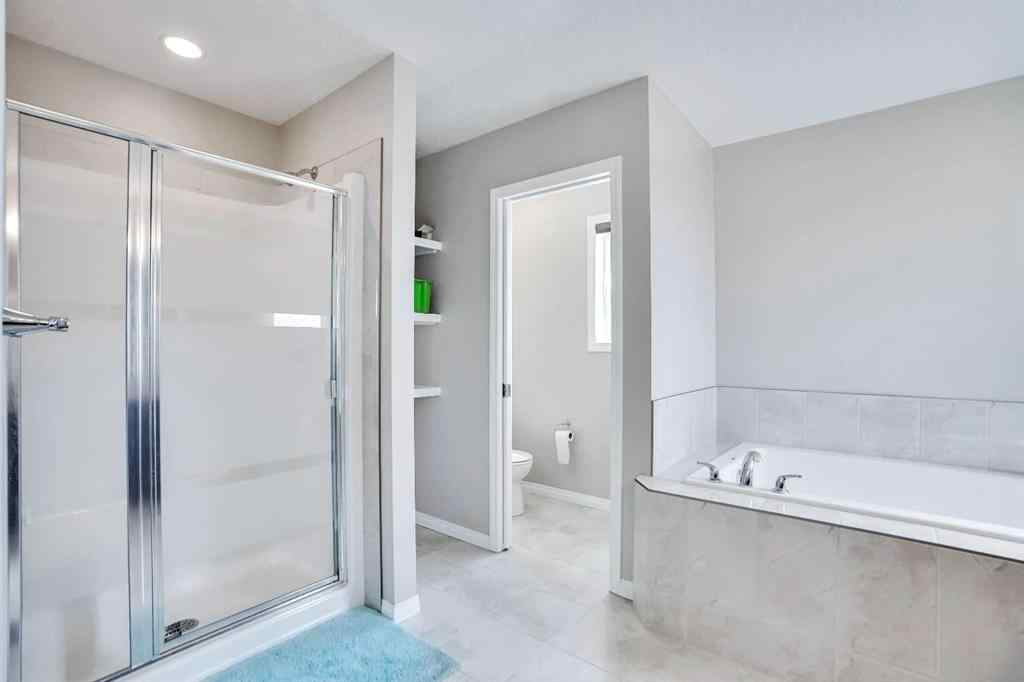 MLS® A2256749 - 19 Hillcrest Link SW in Hillcrest Airdrie, Residential