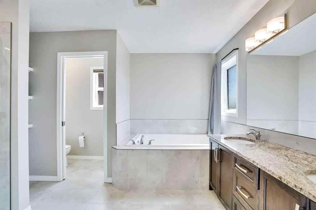 MLS® A2256749 - 19 Hillcrest Link SW in Hillcrest Airdrie, Residential