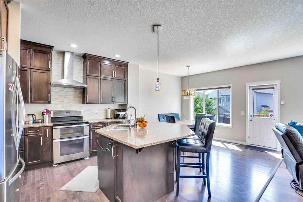 MLS® A2256749 - 19 Hillcrest Link SW in Hillcrest Airdrie, Residential