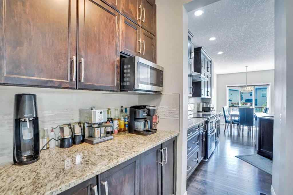 MLS® A2256749 - 19 Hillcrest Link SW in Hillcrest Airdrie, Residential