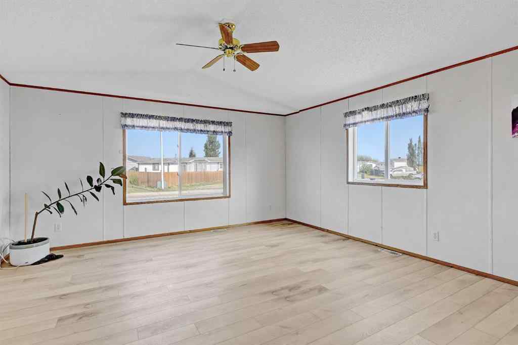 MLS® A2256758 - 9709 108 Avenue  in N/A Clairmont, Residential