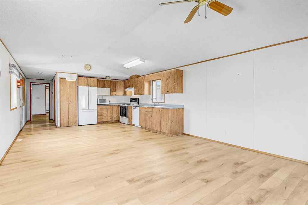 MLS® A2256758 - 9709 108 Avenue  in N/A Clairmont, Residential