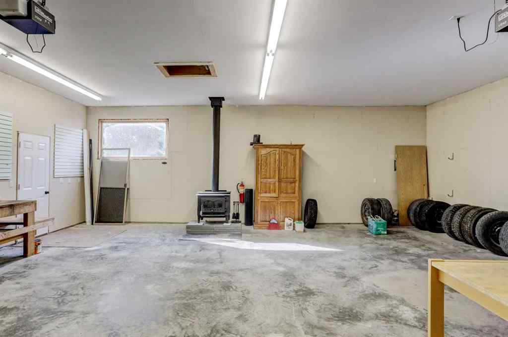 MLS® A2256759 - 2134 214 Street  in NONE Bellevue, Residential