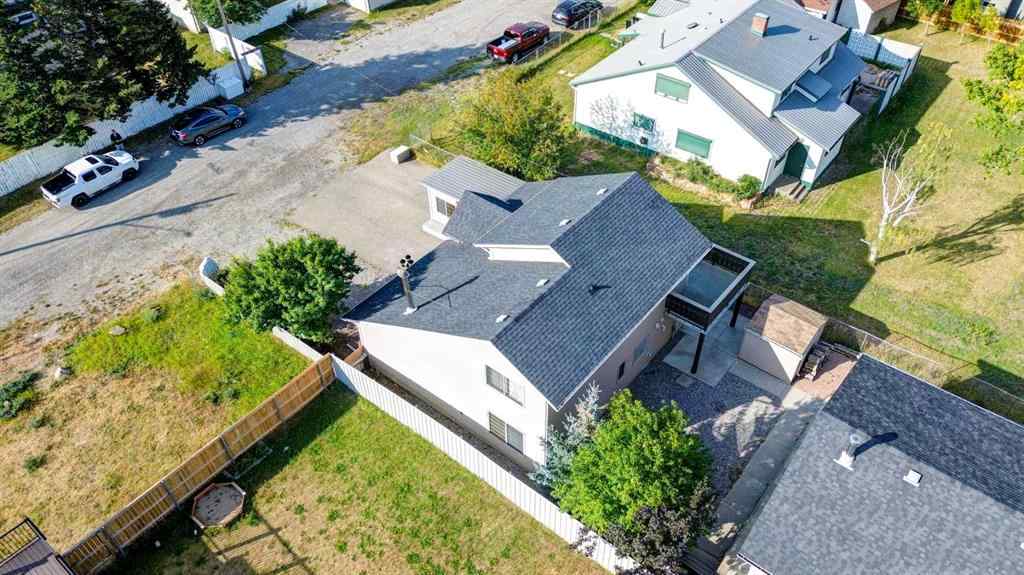 MLS® A2256759 - 2134 214 Street  in NONE Bellevue, Residential