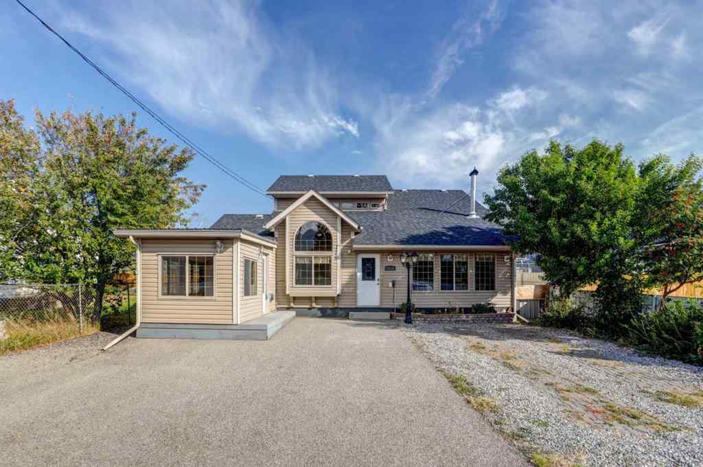 MLS® A2256759 - 2134 214 Street  in NONE Bellevue, Residential