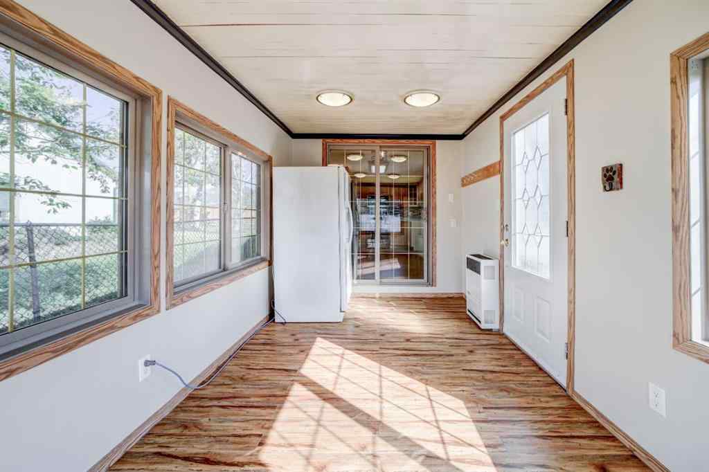 MLS® A2256759 - 2134 214 Street  in NONE Bellevue, Residential
