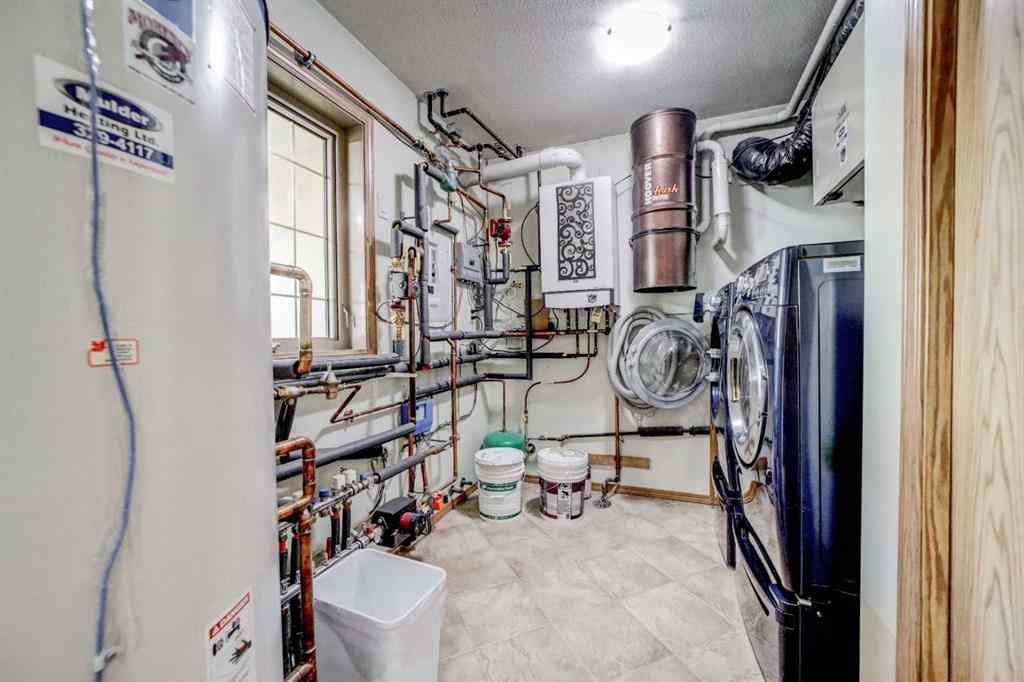 MLS® A2256759 - 2134 214 Street  in NONE Bellevue, Residential