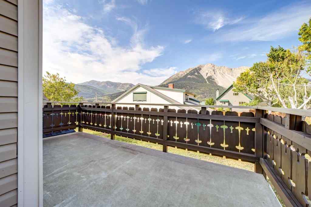MLS® A2256759 - 2134 214 Street  in NONE Bellevue, Residential