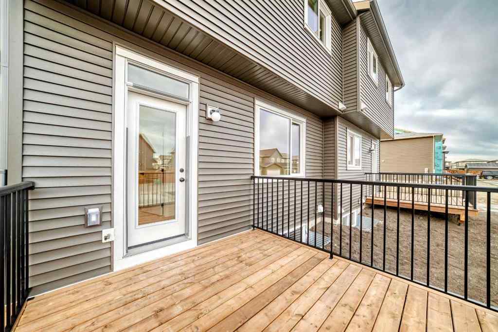 MLS® A2256762 - 519 Lawthorn Way SE in Lanark Airdrie, Residential
