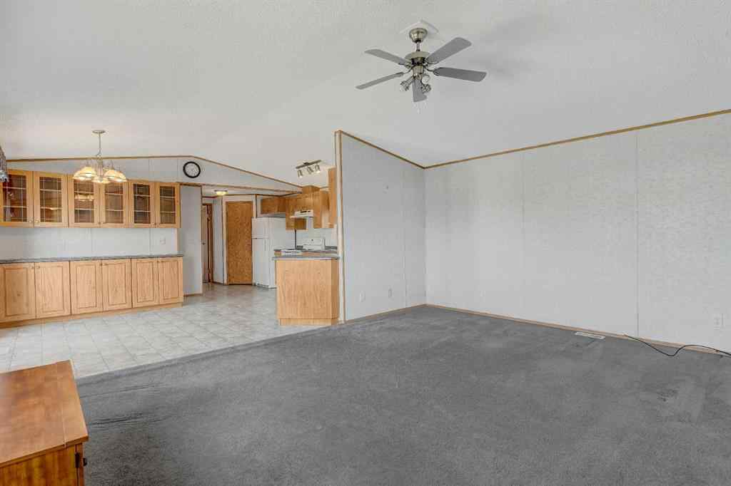 MLS® A2256765 - 9521 111 Avenue  in N/A Clairmont, Residential