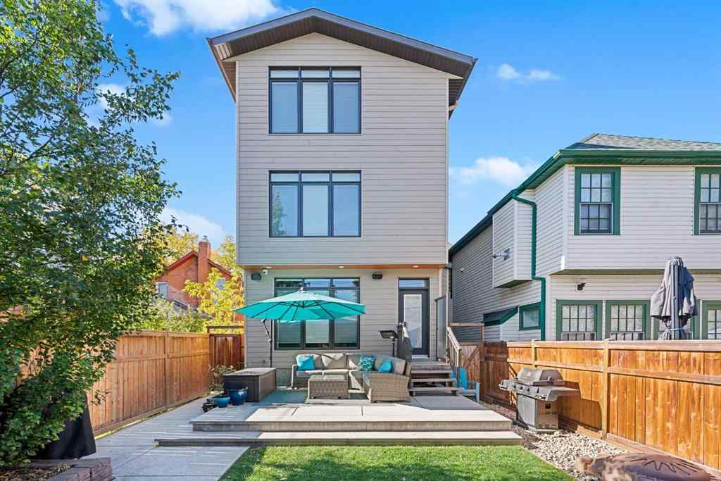 MLS® A2256766 - 922 5 Street NW in Sunnyside Calgary, Residential