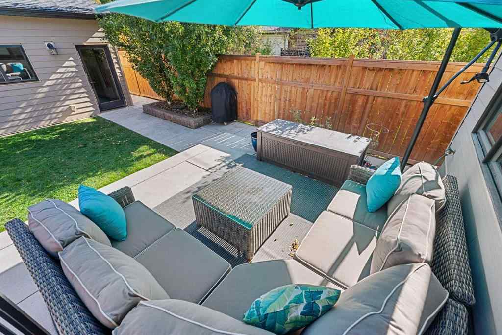 MLS® A2256766 - 922 5 Street NW in Sunnyside Calgary, Residential