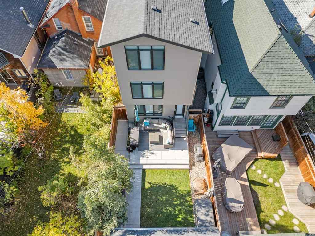 MLS® A2256766 - 922 5 Street NW in Sunnyside Calgary, Residential