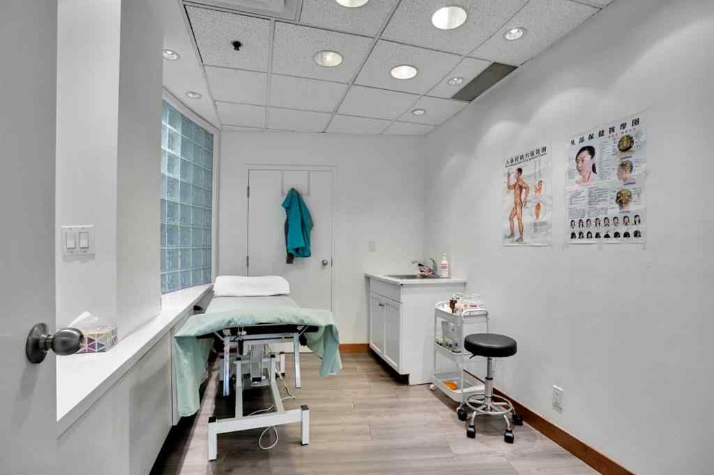 MLS® A2256771 - 1330 12 Avenue SW in Beltline Calgary, Commercial