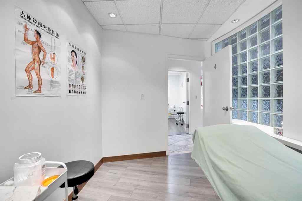 MLS® A2256771 - 1330 12 Avenue SW in Beltline Calgary, Commercial