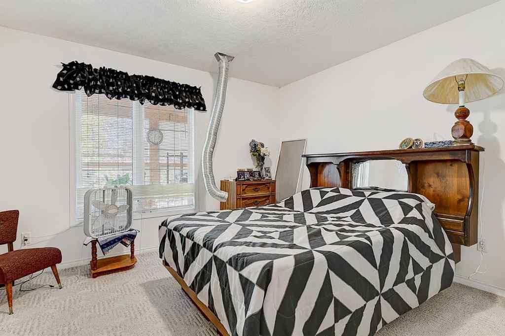 MLS® A2256772 - 1109 Hayfield Drive  in NONE Beaverlodge, Residential