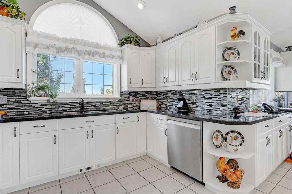 MLS® A2256772 - 1109 Hayfield Drive  in NONE Beaverlodge, Residential