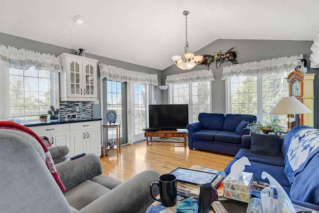 MLS® A2256772 - 1109 Hayfield Drive  in NONE Beaverlodge, Residential